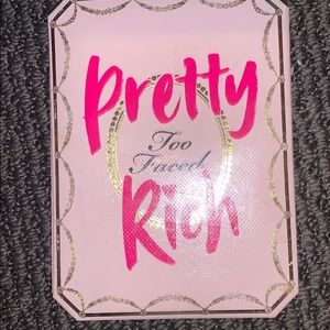 TOO FACED PRETTY RICH PALLETE